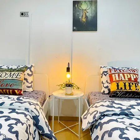 Hostel Gir Be *